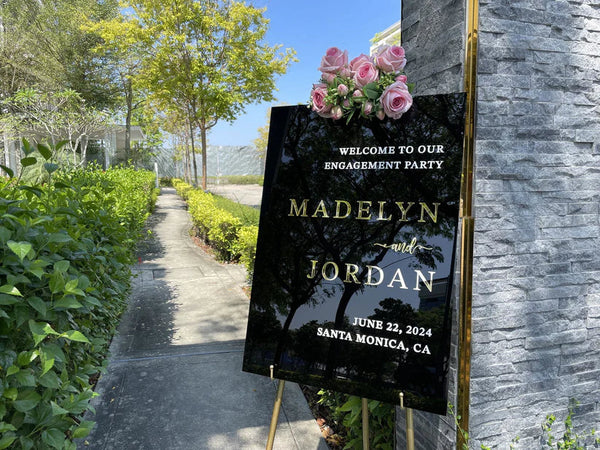 Acrylic Wedding Sign – Wedding Welcome Sign with 3D Gold Mirror Names