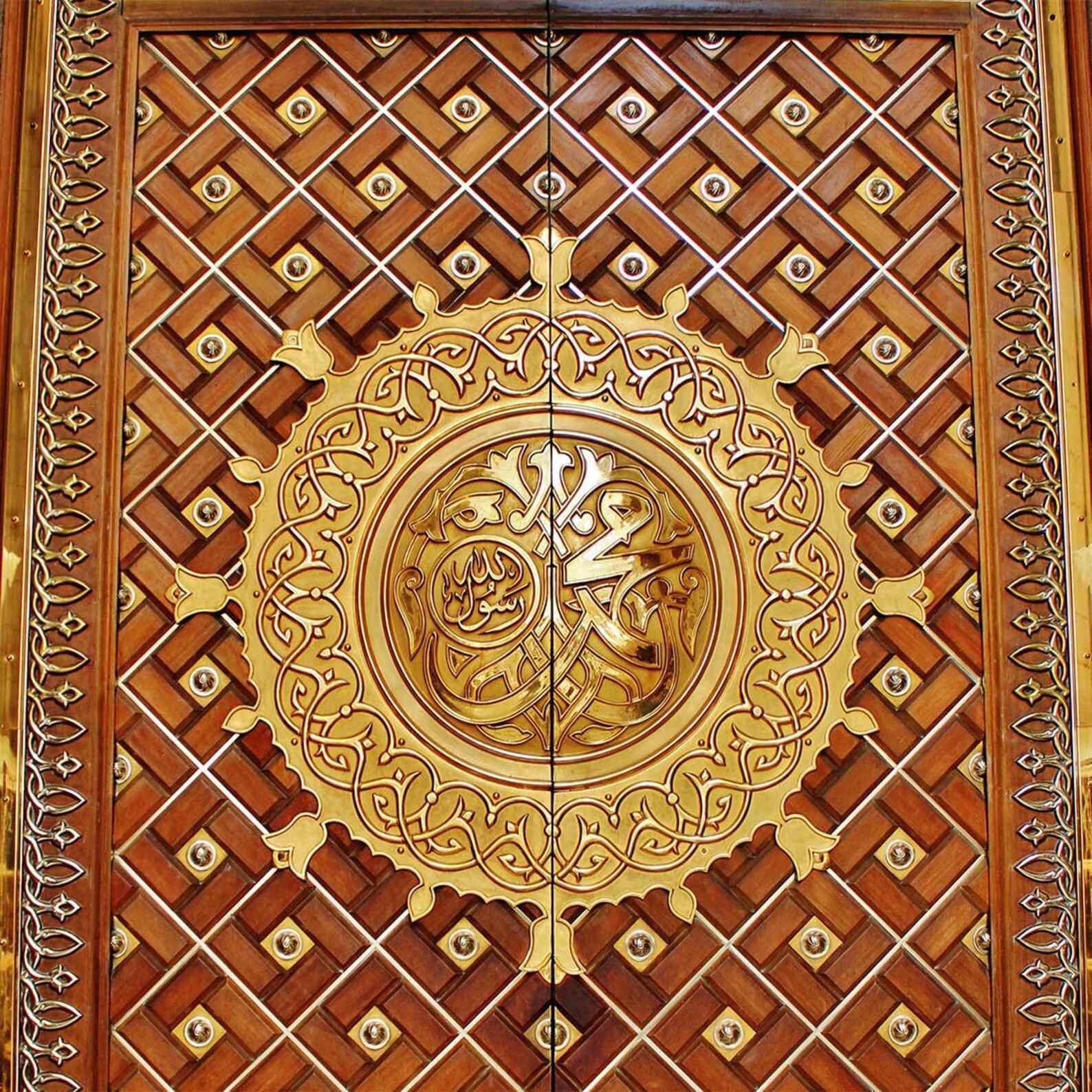 Masjid An Nabawi's Gate - Islamic Wall Art, Canvas Printing